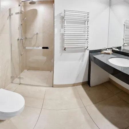 Ξενοδοχείο M Club | Lubie Drawsko Pomorskie